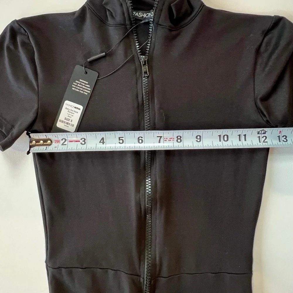 Fashion Nova NWT Black Baby Got Back Romper Small - Picture 6 of 9